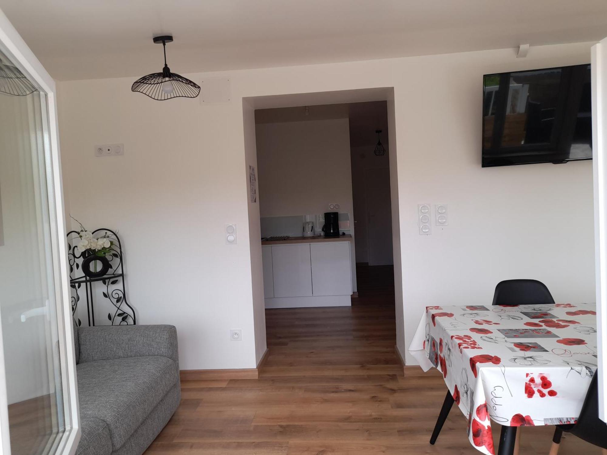 Logement Lumineux Avec Terrasse La Roche-sur-Yon Exteriér fotografie