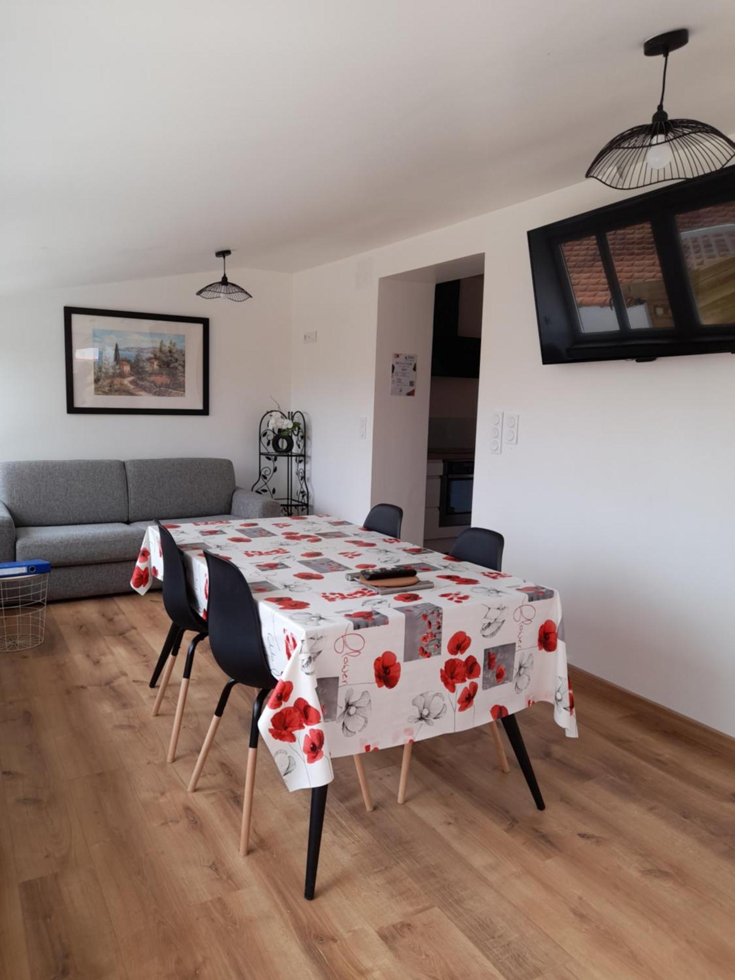 Logement Lumineux Avec Terrasse La Roche-sur-Yon Exteriér fotografie